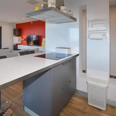 2 Bedroom Lovely In Cervione