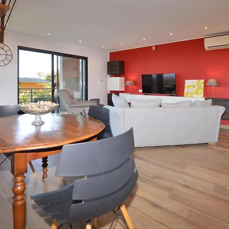 2 Bedroom Lovely In Σπίτι διακοπών Cervione