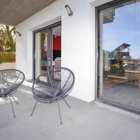 2 Bedroom Lovely In Σπίτι διακοπών