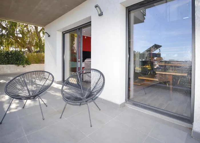 2 Bedroom Lovely In Tatil Evi