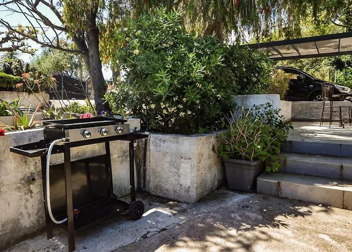 2 Bedroom Lovely In Tatil Evi Cervione