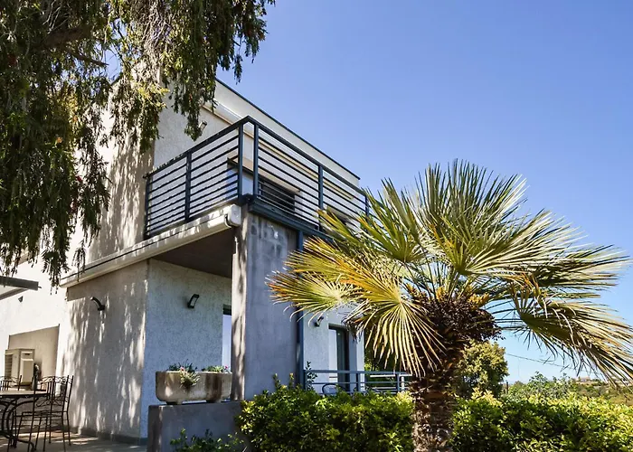 2 Bedroom Lovely In * Cervione