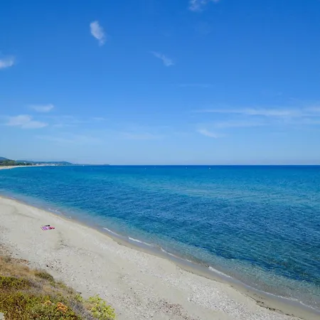 2 Bedroom Lovely In Holiday home Cervione