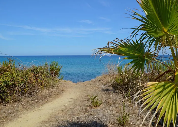 2 Bedroom Lovely In Holiday home